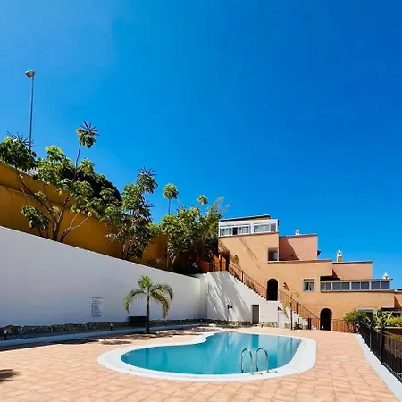 Vintage Meson Ocean View *