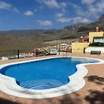 Vintage Meson Ocean View Apartment *