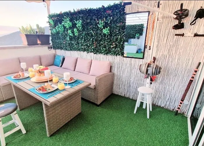 Vintage Meson Ocean View * אדחה